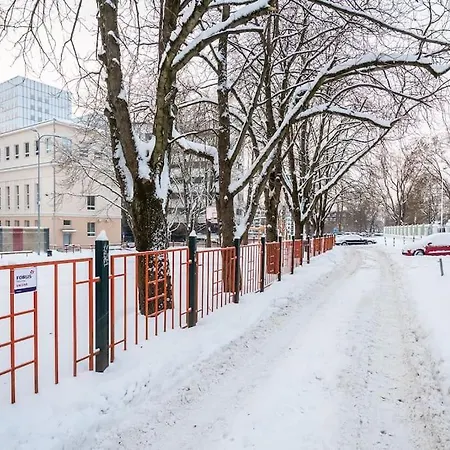 Cozy 1-bedr In The Centre Near Old Town With Private Parking Apartment *