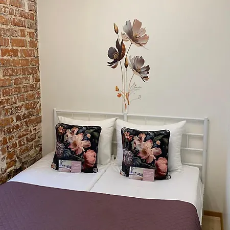 Cozy 1-bedr In The Centre Near Old Town With Private Parking * Tallinn