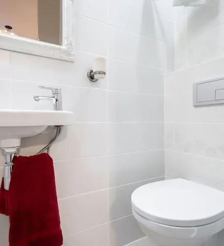 Cozy 1-bedr In The Centre Near Old Town With Private Parking *