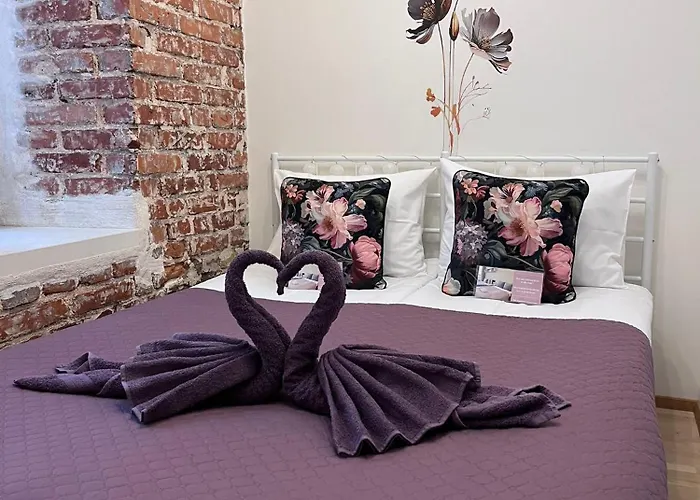 Cozy 1-bedr In The Centre Near Old Town With Private Parking * タリン