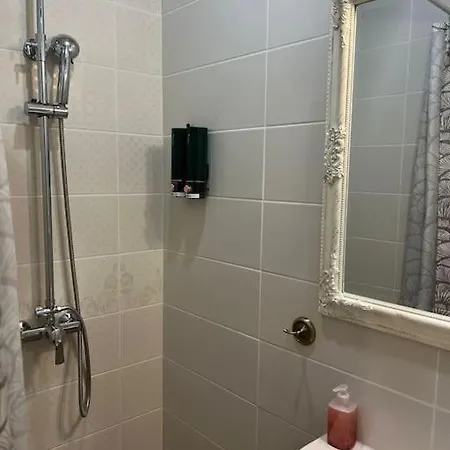 Cozy 1-bedr In The Centre Near Old Town With Private Parking Apartman