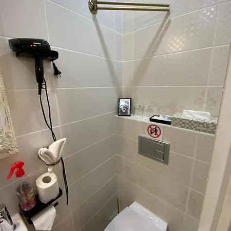 Apartman Cozy 1-bedr In The Centre Near Old Town With Private Parking